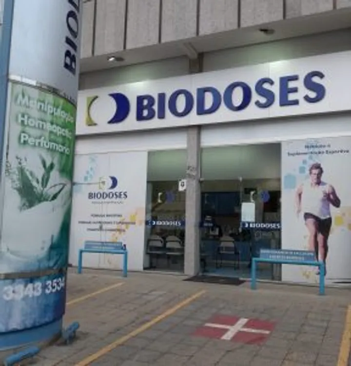 Fachada da loja Biodoses Aterrado, em Volta Redonda